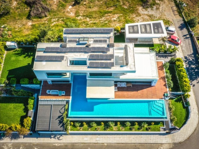 Girne Çatalköy Luxery disingned 4 bedroom villa with pool and great sea& mauntain view.All tax has been payed. Privet land with 1338m2.