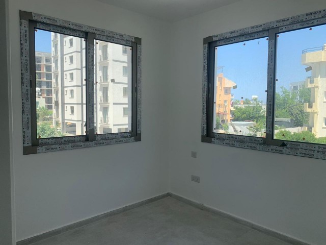 Apartments in a luxury building in Kyrenia Susico Far Eastern Restaurant district 2+1 Apartments with a permit of GBP 75,000 or office of 85,000. ** 