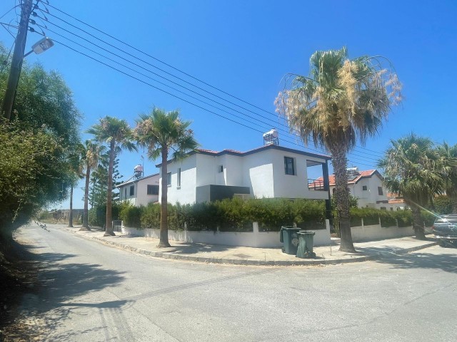 Kyrenia Merit Hotels zone 4 + 1 is a villa for sale with a private garden of 600 m2, which can be 5 + 1 if desired.All taxes have been paid. ** will be fully furnished.