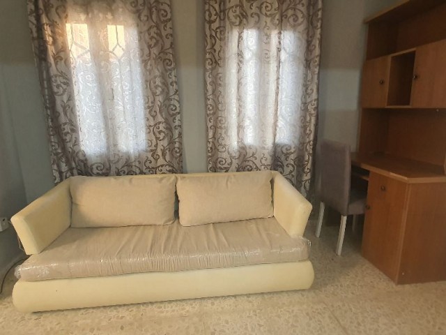 Girne Karaoğlanoğlu unfurnished, 3 bedroom villa with own privet garden...min 6 months upfront require,1 deposit, 1 comision.