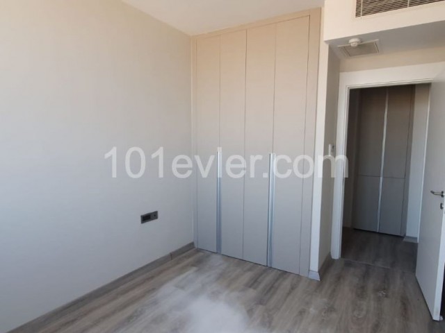 Girne center, 3 bedroom ,sea view luxery flat for sale( sport salon,open and closed  area pool,open and closed area car park,security ,reception...ect