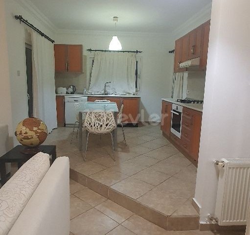 Girne - Edremit kiralık 3+1 , Aidat dahil....