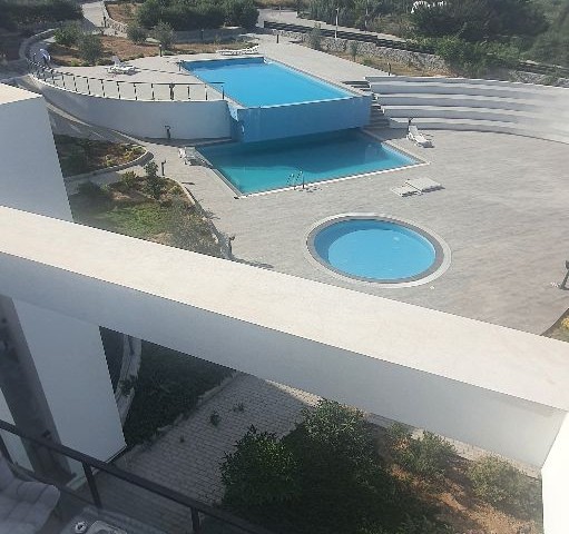 Girne Bellapais ESK  yanıbaşı 2+1 Penthouse, full eşyalı.( en az 6 ay kiralanmalı) 