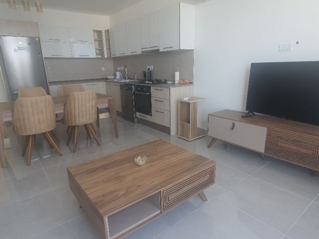 2+1 Penthouse in Kyrenia Bellapais ESK, komplett möbliert.(muss mindestens 6 Monate vermietet werden) ** 