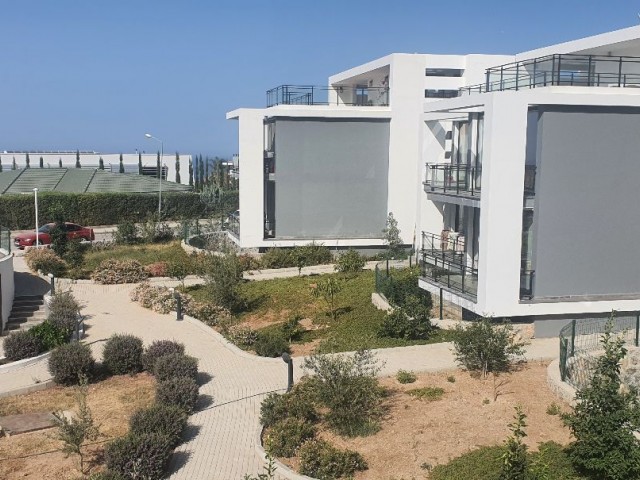 2+1 Penthouse in Kyrenia Bellapais ESK, komplett möbliert.(muss mindestens 6 Monate vermietet werden) ** 