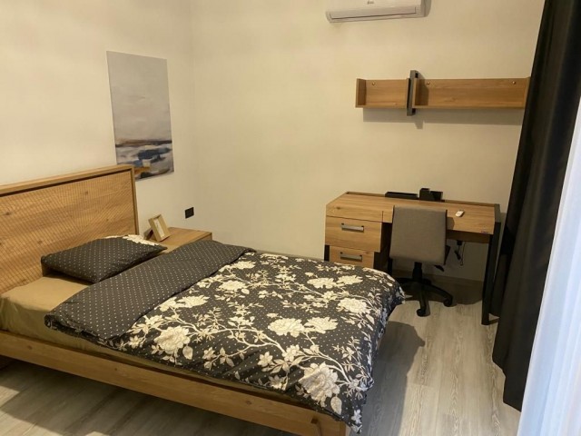 Kyrenia Ship In Hotel (10 min walk to Passuci Gloria Jeans) 3+1 villa for daily rent. On the site with pool. Zero building and furniture( min 2 days)