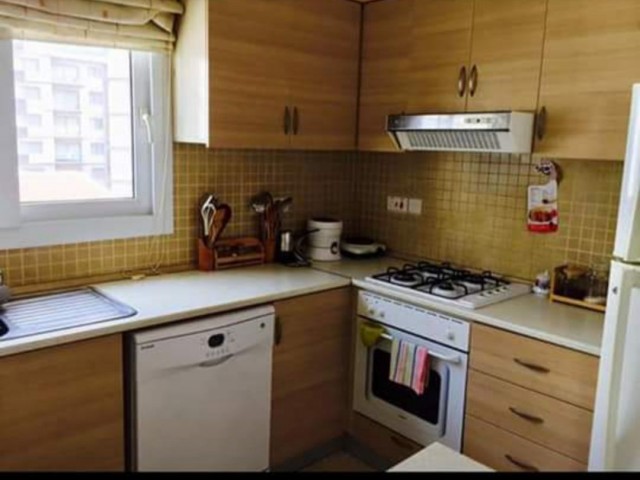 Flat To Rent in Aşağı Girne, Kyrenia