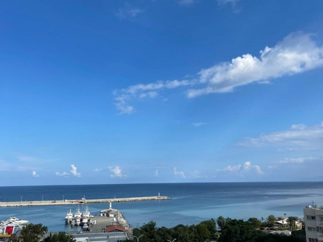 Flat For Sale in Aşağı Girne, Kyrenia