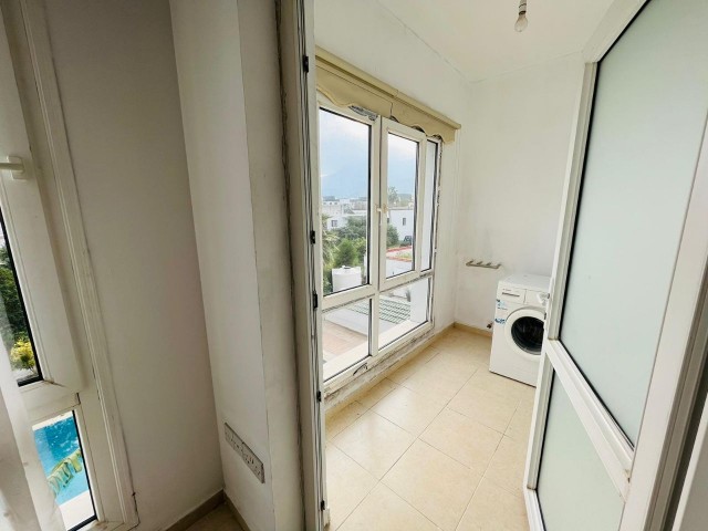 Flat To Rent in Alsancak, Kyrenia