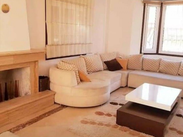 Girne Karakum Lemar bölgesi 3+1 ortak havuz ve bahçeli kiralık villa...