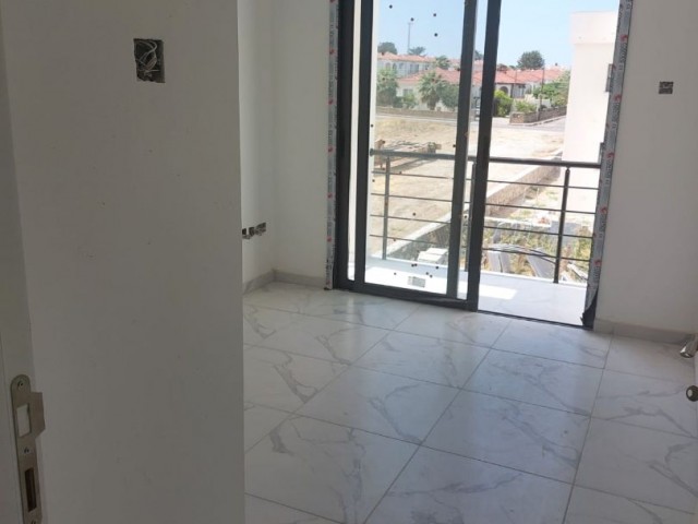 Girne Karsıyaka 4+1 Villa mit 500 m2 Garten.Fertig und bereit.