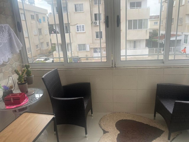 Yenikent Gonyeli municipality building vicinity, middle floor apartment. . 125m2 with Turkish title deed. 