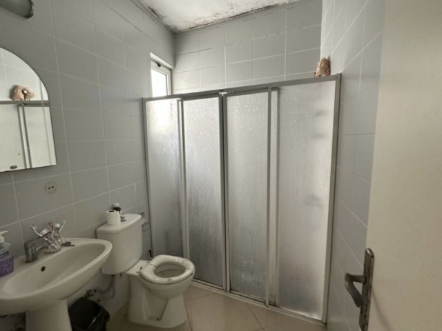 Flat For Sale in Yukarı Girne, Kyrenia