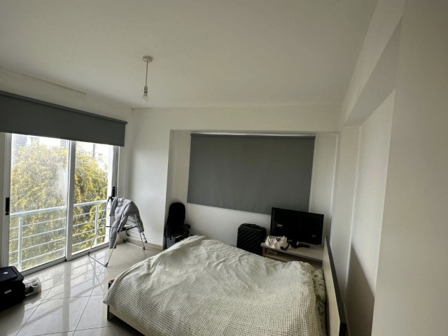 Flat For Sale in Yukarı Girne, Kyrenia