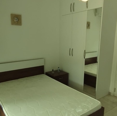 WOHNUNG ZUR MIETE IN EINER ANLAGE MIT 2+1 POOL IN GİRNE KARAOĞLANOĞLU