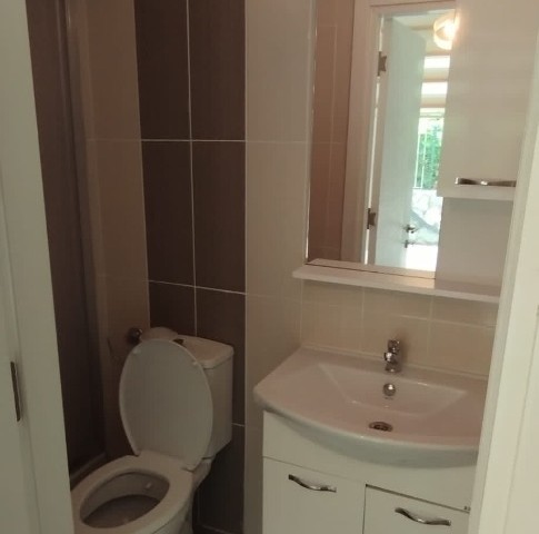 WOHNUNG ZUR MIETE IN EINER ANLAGE MIT 2+1 POOL IN GİRNE KARAOĞLANOĞLU