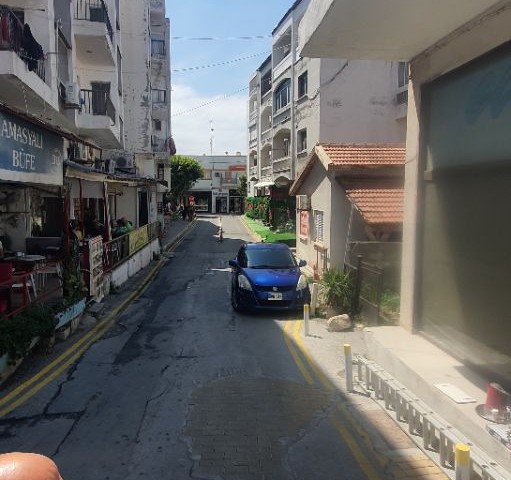 100m2 Geschäft ohne Parkplatzprobleme im Zentrum von Kyrenia Basar (1 Kaution 1 Miete 1 Provision)