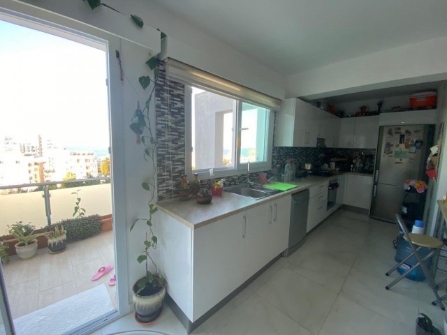 GİRNE VERGİ DAİRESİ BÖLGESİNDE SATILIK 2+1 PENTHOUSE 