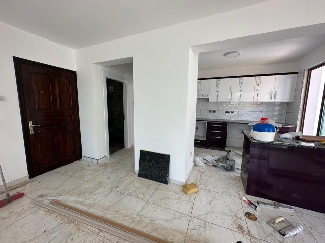 3+1 MEDIUM FLOOR FLAT FOR SALE IN KYRENIA CENTER