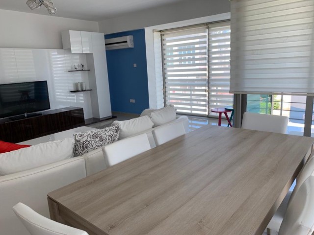 GIRNE MERKEZ’DE KİRALIK 3+1 DAİRE AİLE APARTMANI 