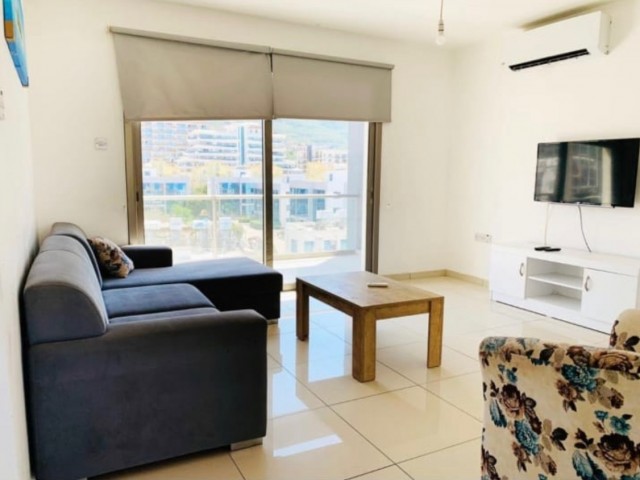 2+1 PENTHOUSE-WOHNUNG ZU VERMIETEN IN KYRENIA