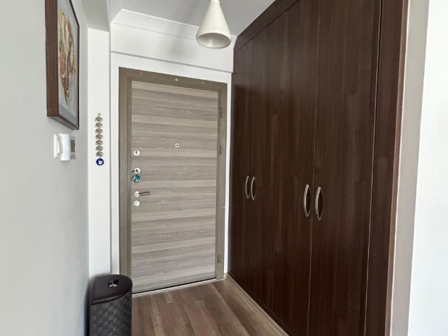 2+1 FLAT FOR SALE IN KYRENIA/CENTER KAVANYUM SITE WITH POOL