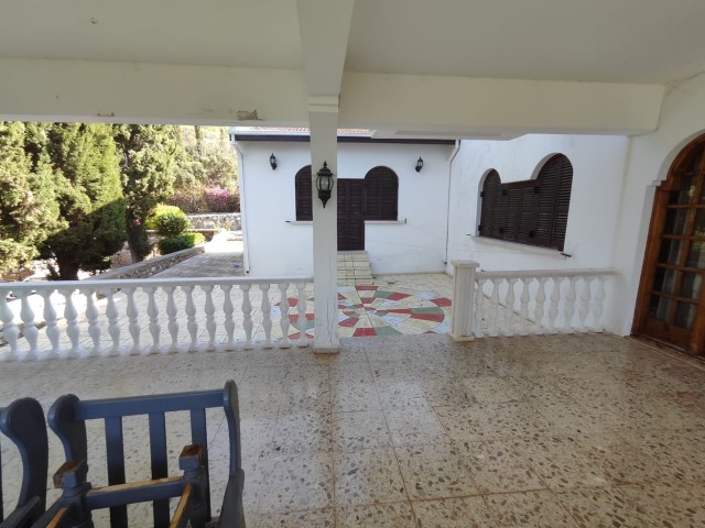 5+2 POOL VILLA FOR SALE IN KYRENIA LAPTA, THERE ARE 15 OLIVE TREE IN ITS GARDEN