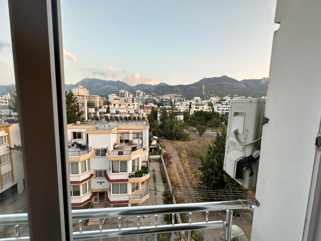 3+1 PENTHOUSE+DUPLEX ZUM VERKAUF IN DER REGION KYRENIA EZIÇ LAVASH, MIT DOPPELTERRASSE UND AUFZUG