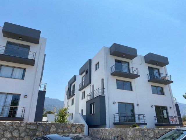 آپارتمان 3+1 تریپلکس برای فروش در گیرنه چاتالکوی BAHÇELİ