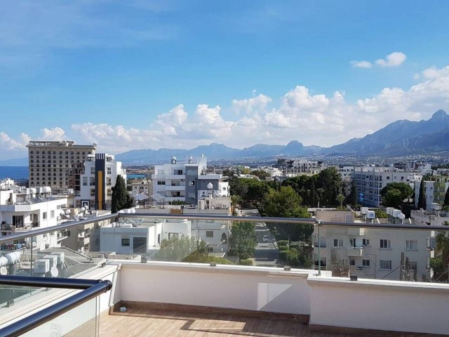 3+1 PENTHOUSE MIT ERSTAUNLICHER AUSSICHT ZU VERKAUFEN IN KYRENIA EZIÇ PEANUTS AREA