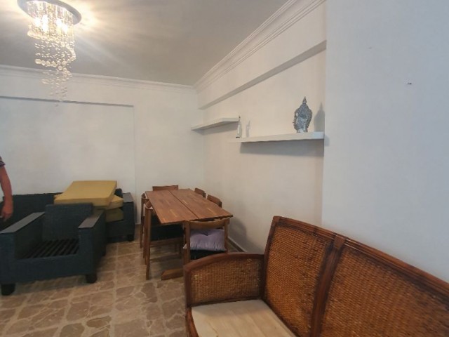 Kyrenia Nusmar Market area, 220 m2 (share title deed) flat with fireplace, BBQ and 2 balconies...