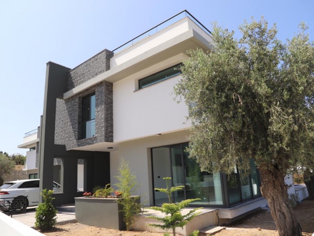 STUNNING 3+1 VILLAS WITH PRIVATE POOL FOR SALE IN GIRNE ÖZANKOY