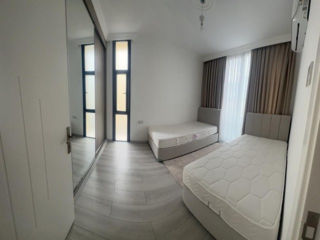 GİRNE ALSANCAK’TA SATILIK 2+1 DAİRE HAVUZLU SİTEDE