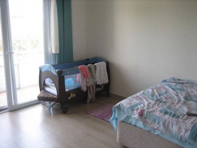 3+1 FLAT FOR SALE IN KYRENIA LAPTA