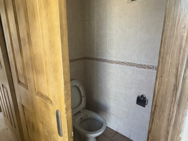 GİRNE YENİ NUSMAR MARKET BÖLGESİ KİRALIK 3+1 DAĞ MANZARALI PENTHOUSE