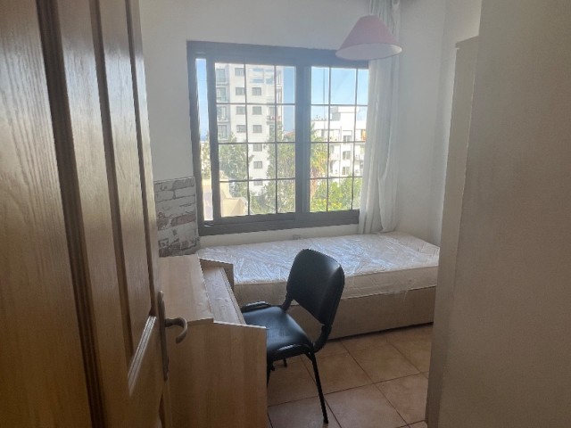 GİRNE YENİ NUSMAR MARKET BÖLGESİ KİRALIK 3+1 DAĞ MANZARALI PENTHOUSE