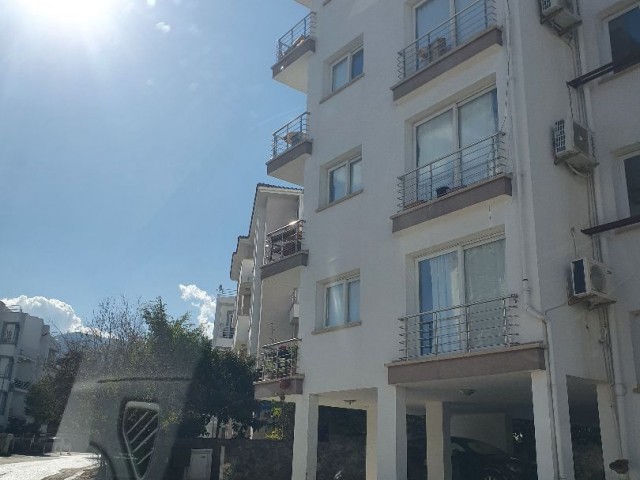 2+1 clean flat with elevator, close to Kyrenia Municipality and 23 Nisan Primary School. Furnished.