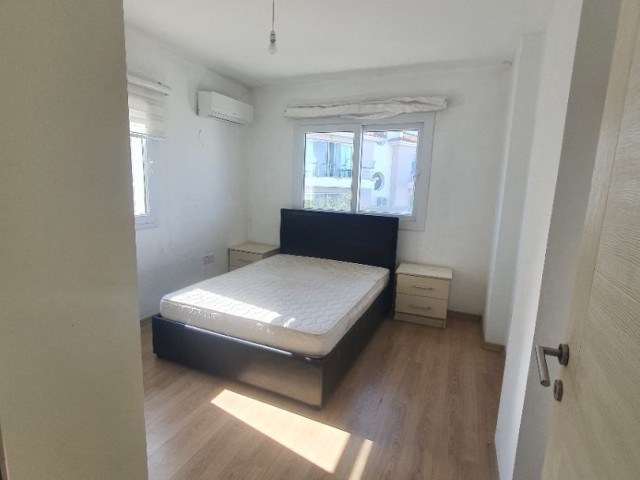 2+1 clean flat with elevator, close to Kyrenia Municipality and 23 Nisan Primary School. Furnished.