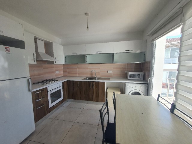 2+1 clean flat with elevator, close to Kyrenia Municipality and 23 Nisan Primary School. Furnished.