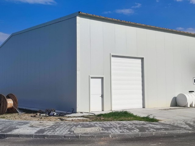 180 m2 warehouse or workplace for rent in Haspolat Industry...