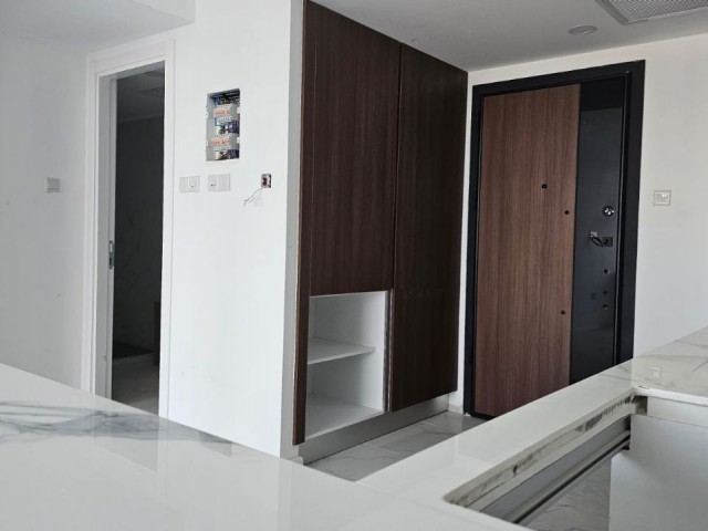 Famagusta New Iskele طبقه 14 در پروژه Grand Sapphire نزدیک به دریا. ایده آل برای سرمایه گذاری یا اقامت در هتل مفهومی در خانه جدید شما...