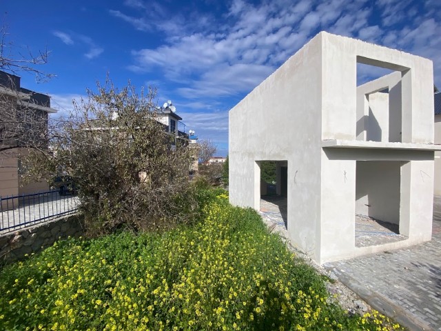 2+1 GARTEN-DOPPELVILLEN ZUM VERKAUF IN GIRNE KARSIYAK