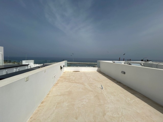 2+1 VILLA FOR RENT IN ESENTEPE BAŞTAŞLAR COVE SITE, SEAFRONT