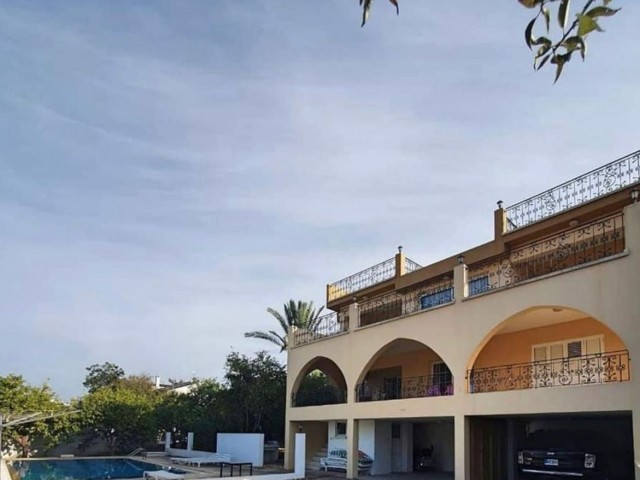 Özankoy Villa mit Pool und Meerblick zu vermieten, 3+2... 1 Miete, 2 Kaution, 1 Provision... 1700£