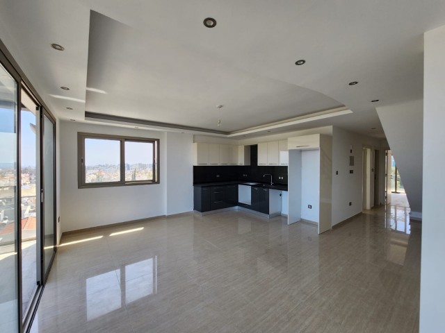 Penthouse For Sale in Yukarı Girne, Kyrenia