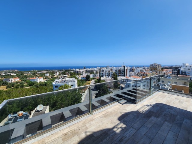 Penthouse For Sale in Yukarı Girne, Kyrenia