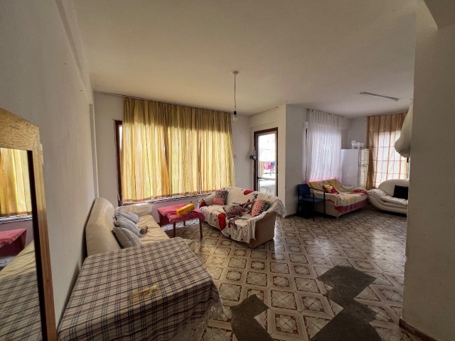 3+1 TURKISH KOÇANLI FLAT FOR SALE IN KYRENIA NEW PORT AREA