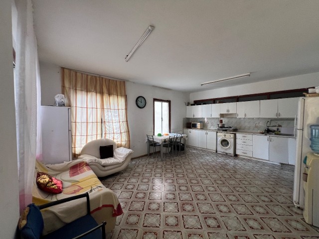 3+1 TURKISH KOÇANLI FLAT FOR SALE IN KYRENIA NEW PORT AREA