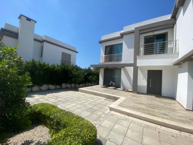 4+1 villa with pool Alsancak,