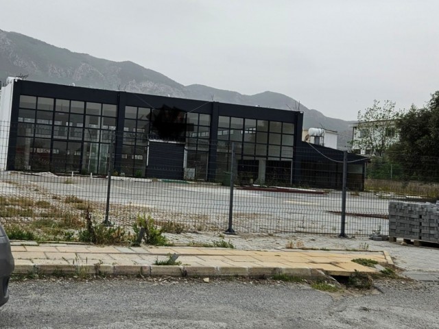 Kyrenia KARAKUM, a 900 m2 closed building with 60 parking spaces on the Main Street is for rent. (2 years advance payment required)